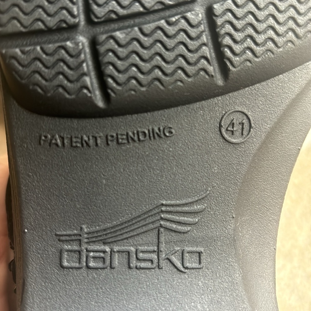 DANSKO WOMEN'S LT PROFESSIONAL METALLIC 
CLOG SIZE 41 = 10.5-11 - Picture 8 of 9